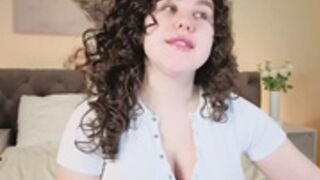 ariella_sol_2025-12-09_02-03-42_849