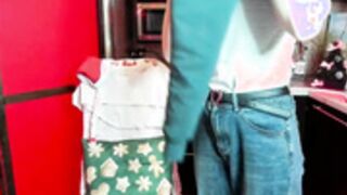 jessica shows her puffies 12.19.25