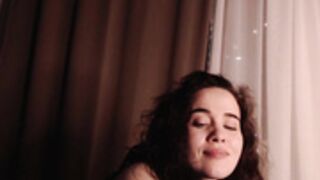 in_yan 2025-12-10_23-46-16