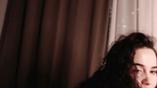 in_yan 2025-12-10_23-21-09