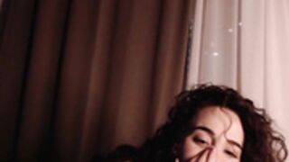 in_yan_2025-12-10_22-17-08_495