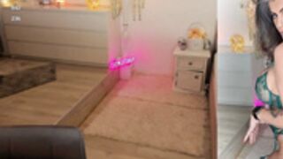 domixdyva 2025-12-12_05-31-33-003