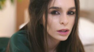 dovia 211225 p1 - flirty dildo blowjob zoomed