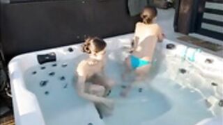 T.M. Twins 6 Daytime Spa