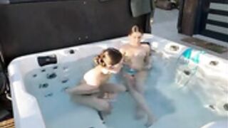 T.M. Twins 6 Daytime Spa