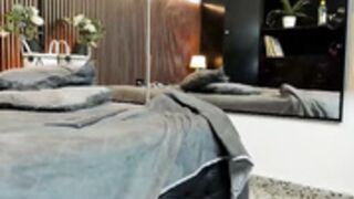 alicia_chris big facial after 33 min 2025-03-11