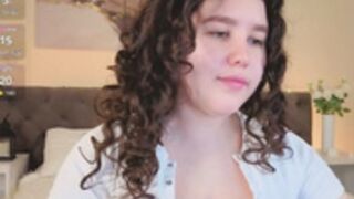 Ariella_Sol 2025-12-07 04-49-26 796
