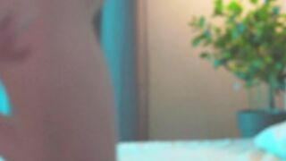 bellacle 171225 p5 - full naked body in blurry show