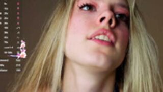 denaebeste nipple tease