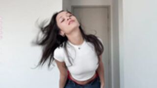 a_p_p_l_e 2026-01-05_12-24-04