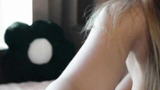 Adelia_Ntmu (tits)