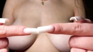 Carolecronan (nipple peeks)