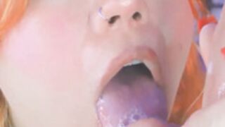 Samanta sucking cock