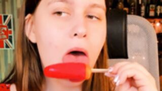 the popsicle stood no chance with fiora