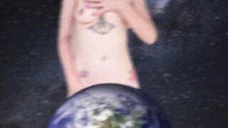 Giantess Growth Godess Alice