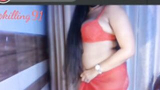 Yashika_love dance in towel and eyes show