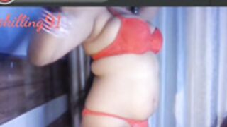 Yashika_love dance in towel and eyes show