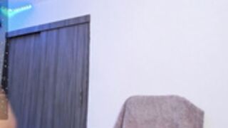 rairairose14 iam like big legs