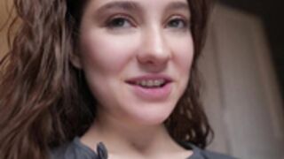 HTML5 mia_elfie-cb-2025-02-24 3