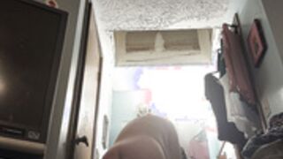 fat unaware mommy on spycam