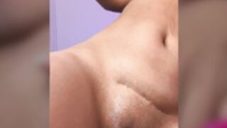 MAU_WHITE PRIVATE UPCLOSE PUSSY FINGER