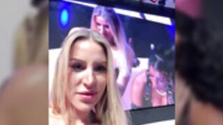 JASMINESUMMER PUBLIC LESBIAN KISSING SHOW