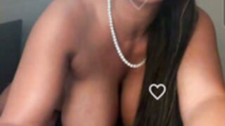 yasmine lopez onlyfans live