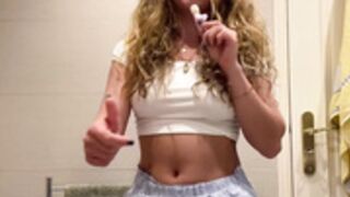 milarefachomr showing her new lingeries