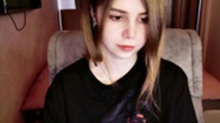 ledi suzanne tease tits