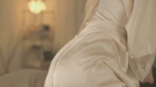 _2strangers 13-54-16-648