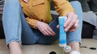 2021-02-01-emmyfeetandsocks-dildo-footjob-and-socks