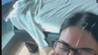 naomi lynn B/G with facil cumshot