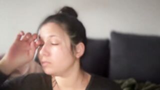 Fabuleuse minettesexy1 et ses énormes seins