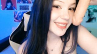 hugomin top off and blowjob 20251223