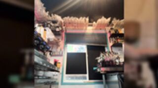 DELICIOUSSDIXIE QUICK FINGER PUSSY IN BAR