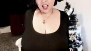 Petitelilo1 smoking blowjob