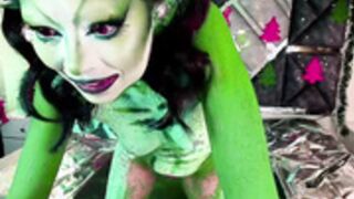 mysticmature dancing in Grinch makeup