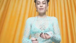 Hornyycpl public show