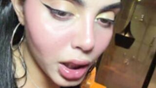 zui_lu threesome blowjob