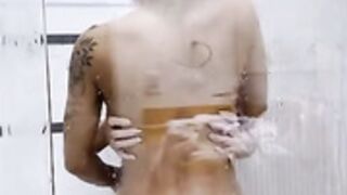 JeanGreyBianca Aline Limas GG Kissing In Shower ticket