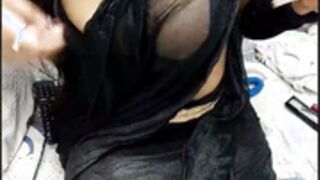 Hot bhabhi nips out bra 1