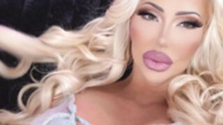 courtney taylor hot blonde babe