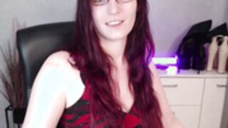 emma_lust94 NN hairy armpits