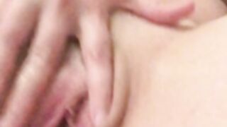 Tigger Rosey - How To Make Banana Bread (Masturbation)