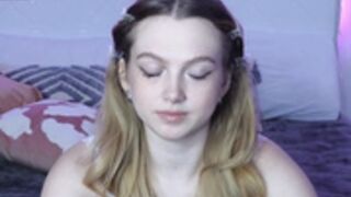 Small_blondee 2025.02.20