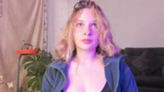 HTML5 Sophy_Bunny 2025-02-10