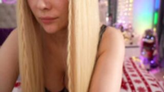 sweety_rinushka_ public sexi show 2