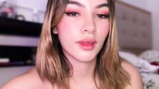Your_Honeey-sc-2025-02-01 3