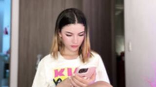 Your_Honeey-sc-2025-02-01 4