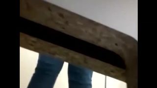 Espiando a chichona en el vestuario